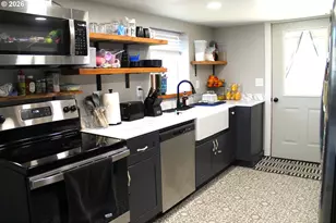 518 SE 2nd Ave, John Day, OR 97845 - Photo 4