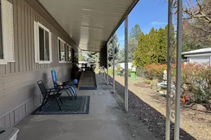 3955 S Stage Rd, Medford, OR 97501 - Photo 2