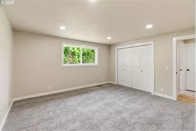 1015 Cunningham Ln, Salem, OR 97302 - Photo 24