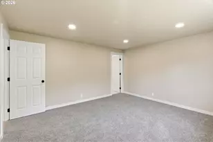 1015 Cunningham Ln, Salem, OR 97302 - Photo 26