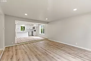 1015 Cunningham Ln, Salem, OR 97302 - Photo 6