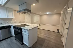 1003 SE 146th Ave, Portland, OR 97233 - Photo 8