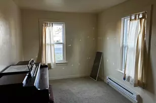 300 21st St, Springfield, OR 97477 - Photo 12