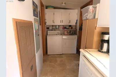5483 SW Sagebrush Dr, Culver, OR 97734 - Photo 12