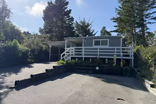 1600 Rhododendron Dr, Florence, OR 97439 - Photo 2