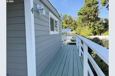1600 Rhododendron Dr #4, Florence, OR 97439 - Photo 6