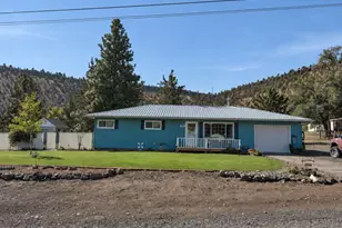 1302 SW Crestview Rd, Prineville, OR 97754 - Photo 2