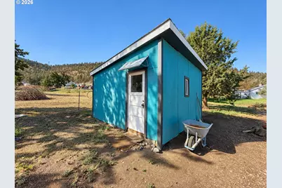 1302 SW Crestview Rd, Prineville, OR 97754 - Photo 24