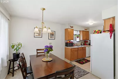 8802 N Chase Ave, Portland, OR 97217 - Photo 8