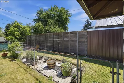 8802 N Chase Ave, Portland, OR 97217 - Photo 26