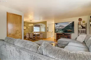 435 S 8th St, Saint Helens, OR 97051 - Photo 6