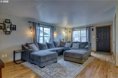 435 S 8th St, Saint Helens, OR 97051 - Photo 4