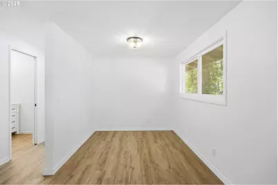 4600 Summit Dr, Hood River, OR 97031 - Photo 14