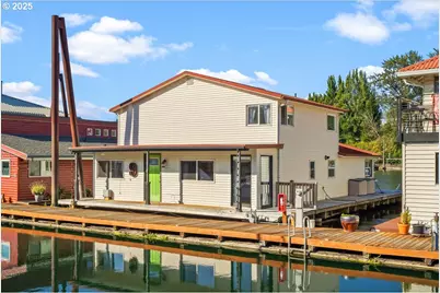 205 N Bridgeton Rd #09W, Portland, OR 97217 - Photo 1