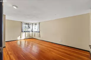 205 N Bridgeton Rd, Portland, OR 97217 - Photo 26