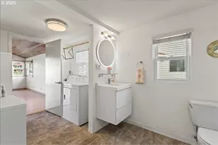 205 N Bridgeton Rd, Portland, OR 97217 - Photo 30