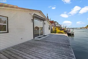 205 N Bridgeton Rd, Portland, OR 97217 - Photo 38