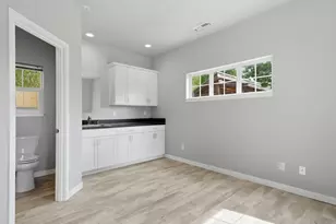 726 E Main St, Hillsboro, OR 97123 - Photo 40