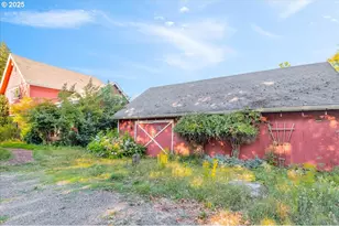 35070 Bachelor Flat Rd, Saint Helens, OR 97051 - Photo 2