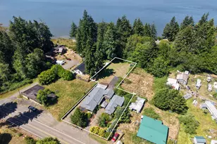 64608 E Bay Rd, North Bend, OR 97459 - Photo 2
