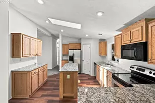 64608 E Bay Rd, North Bend, OR 97459 - Photo 14
