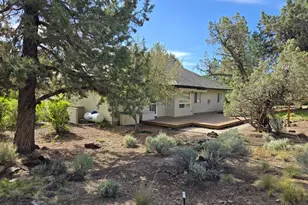 2261 Condor Dr, Redmond, OR 97756 - Photo 4