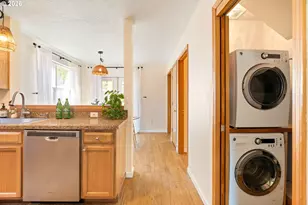 3911 NE Grand Ave, Portland, OR 97212 - Photo 14