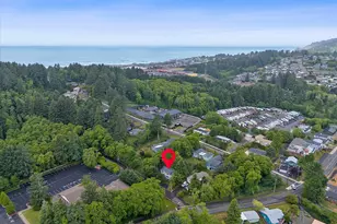 2885 NE 35th St, Lincoln City, OR 97367 - Photo 4