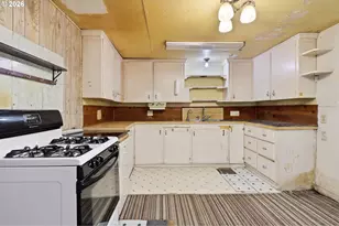 315 SE 15th Ave, Hillsboro, OR 97123 - Photo 8