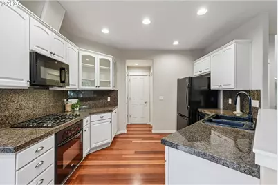 7236 NE Stoneybrook St, Hillsboro, OR 97124 - Photo 16