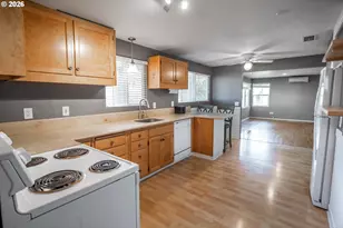 1807 Milo Way, Eugene, OR 97404 - Photo 6