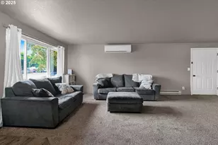 1300 Rolling Hills Rd, Roseburg, OR 97471 - Photo 4