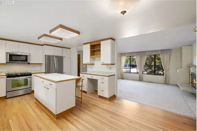 20600 SW Shoshone Dr, Tualatin, OR 97062 - Photo 14