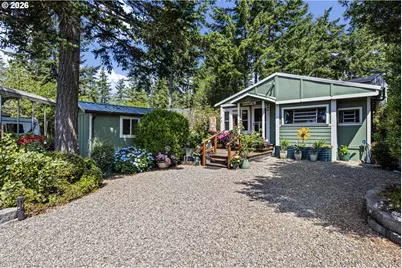 252 Outer Dr, Florence, OR 97439 - Photo 2