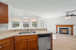 6760 SW 177th Pl, Beaverton, OR 97007 - Photo 8