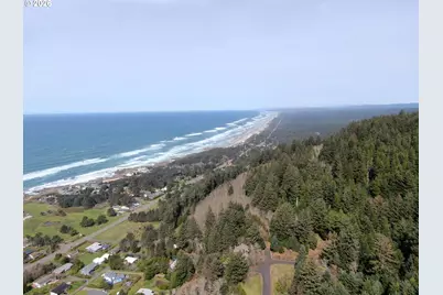 16 Gimlet Ln, Yachats, OR 97498 - Photo 4