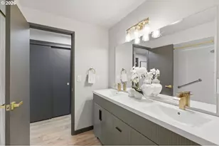 15010 Clackamas River Dr, Oregon City, OR 97045 - Photo 28