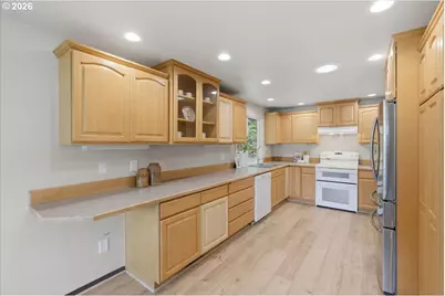 15010 Clackamas River Dr, Oregon City, OR 97045 - Photo 14
