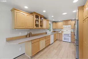 15010 Clackamas River Dr, Oregon City, OR 97045 - Photo 14