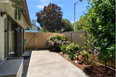 4246 NE 125th Pl, Portland, OR 97230 - Photo 22
