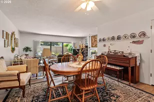 4246 NE 125th Pl, Portland, OR 97230 - Photo 8