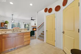2386 SE 171st Ave, Portland, OR 97233 - Photo 6