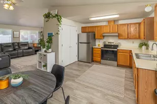 3217 SW Quartz Ave, Redmond, OR 97756 - Photo 10