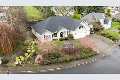 1700 NW Avery St, Roseburg, OR 97471 - Photo 2