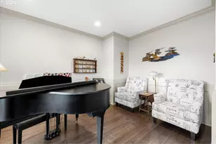 1700 NW Avery St, Roseburg, OR 97471 - Photo 10