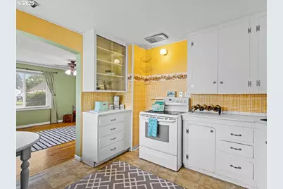 1016 W St, Vancouver, WA 98661 - Photo 12