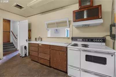 1151 Harrison Ave, Astoria, OR 97103 - Photo 16