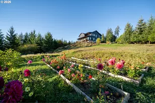 17071 NE Holly Hill Rd, Hillsboro, OR 97123 - Photo 42