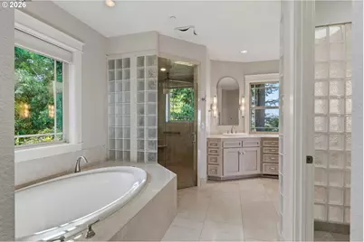 18885 NE Buena Vista Dr, Dundee, OR 97115 - Photo 18