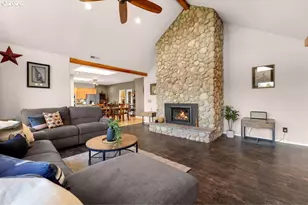 612 SE 380th Ct, Washougal, WA 98671 - Photo 12